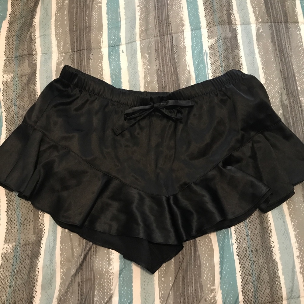 VS Black Bottoms